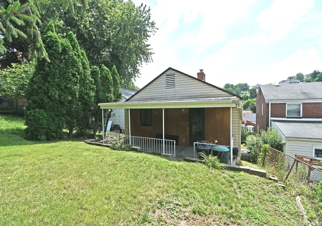 2nd image of 2414 Wolford St, Brookline, PA 15226 | MLS# 1764726