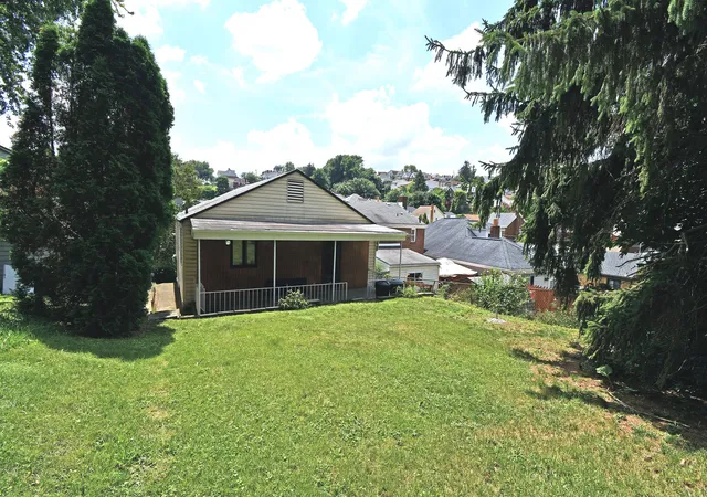 3rd image of 2414 Wolford St, Brookline, PA 15226 | MLS# 1764726