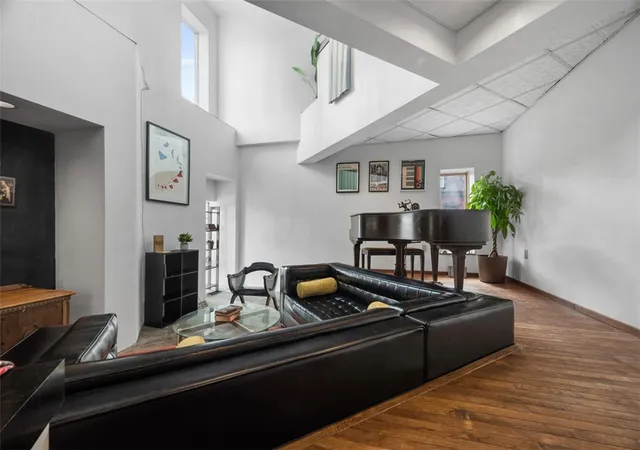 Photo 5 of Single family home for sale at 23 Seneca St, Pittsburgh, PA 15219 | MLS# 1764745 | Listing updated on 2026-07-23
