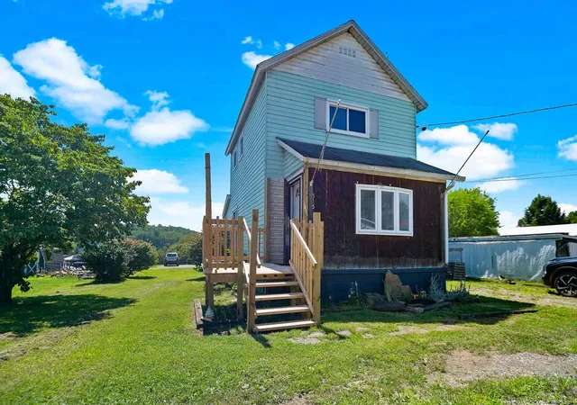 1st image of 515 Green St, Saltsburg Area, PA 15681 | MLS# 1764642