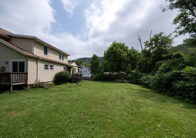 2nd image of 517 Moray Lane, Elizabeth Twp/boro, PA 15047 | MLS# 1764771