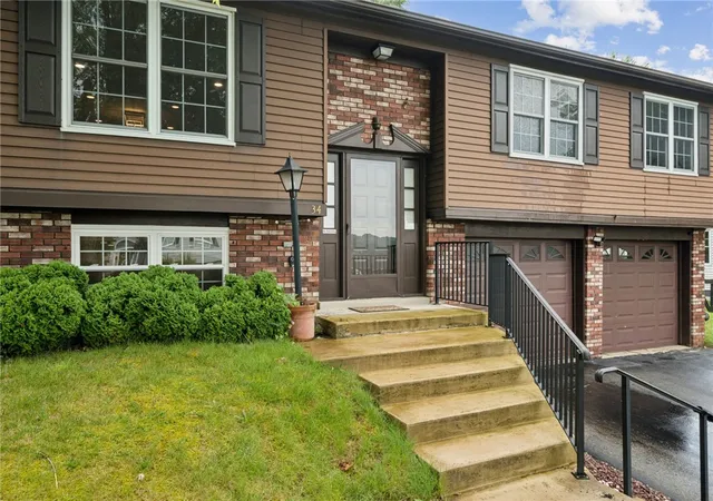 2nd image of 34 Tami Dr, Hempfield Twp, PA 15601 | MLS# 1764326