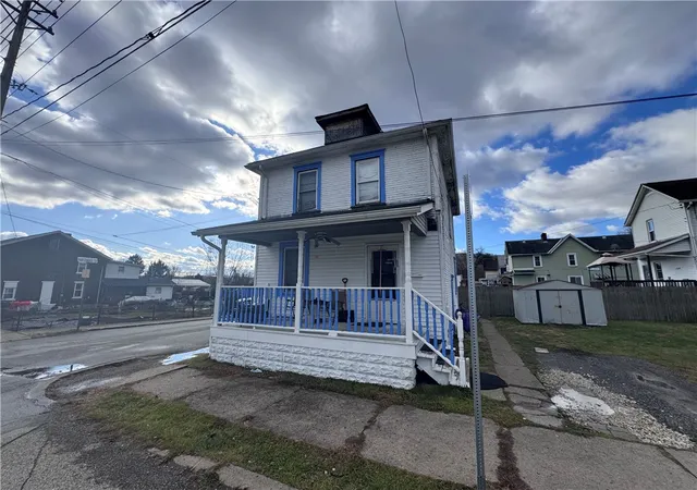 3rd image of 1050 Railroad St, Creighton, PA 15030 | MLS# 1764815