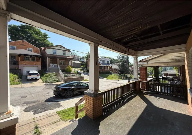 Photo 3 of Single family home for sale at 2830 Brentwood Ave, Brentwood, PA 15227 | MLS# 1764736 | Listing updated on 2026-07-28