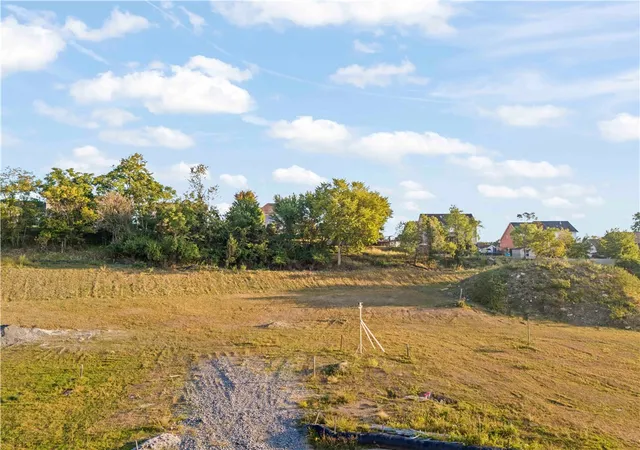 Homes for sale in South Park, PA | 2216 Watchfield Dr, South Park, PA 15129 | MLS# 1764286