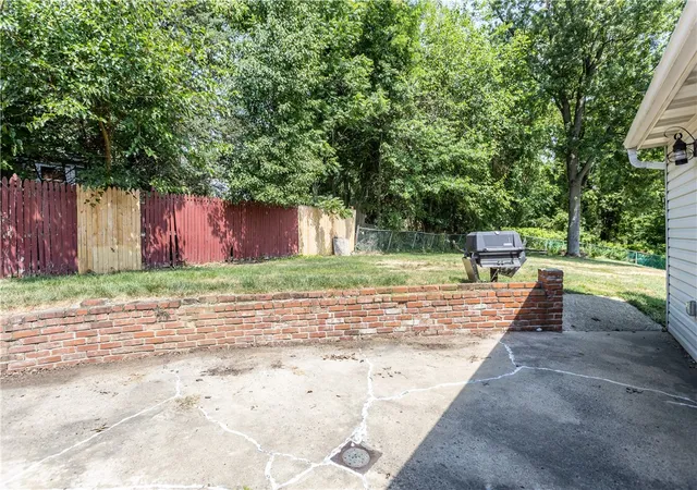 5th image of 5624 Tracy Dr, Bethel Park, PA 15236 | MLS# 1764477