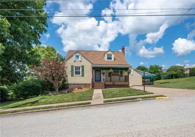 Homes for sale in Latrobe, PA | 720 Highland Ave, Latrobe, PA 15650 | MLS# 1764552