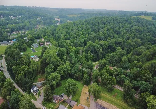 4th image of 540 Coleman Rd, Cecil, PA 15057 | MLS# 1764903