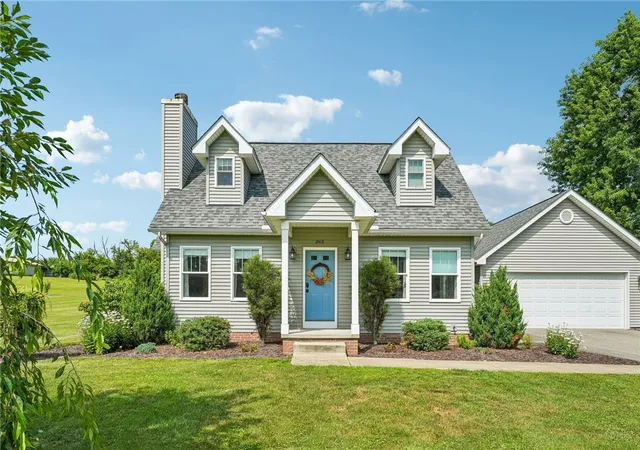 image of 2412 S Jefferson Street, South New Castle Boro, PA 16102 | MLS# 1764900