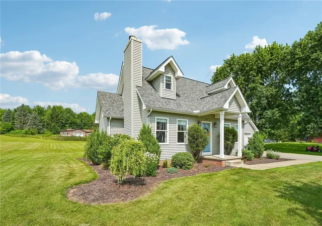 image of 2412 S Jefferson Street, South New Castle Boro, PA 16102 | MLS# 1764900