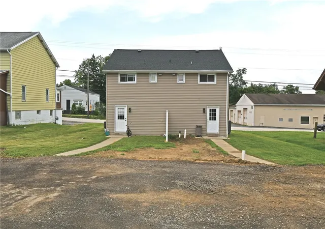 3rd image of 401-403 Georgetown Road, Cecil, PA 15055 | MLS# 1764438