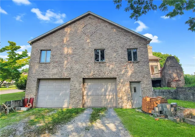 Photo 2 of Sale Pending at 148 Speer St, Mc Kees Rocks, PA 15136 | MLS# 1764911 | Listing updated on 2026-07-23