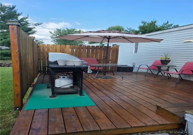 Photo 3 of Manufactured home for sale at 806 Governors Cir, Washington, PA 15301 | MLS# 1764859 | Listing updated on 2026-09-16