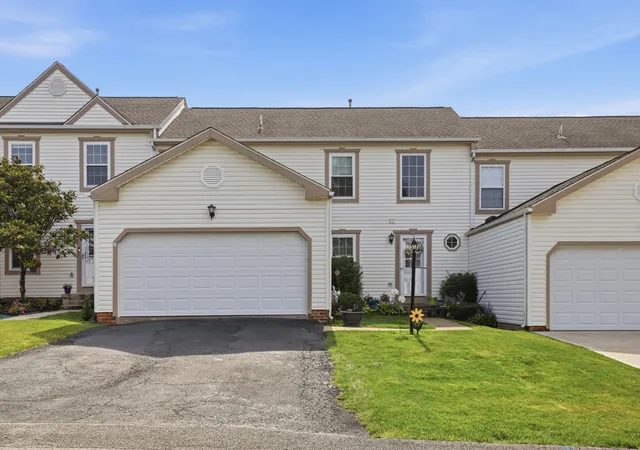 1st image of 13 Sunset Ct, Cranberry Twp, PA 16066 | MLS# 1764955