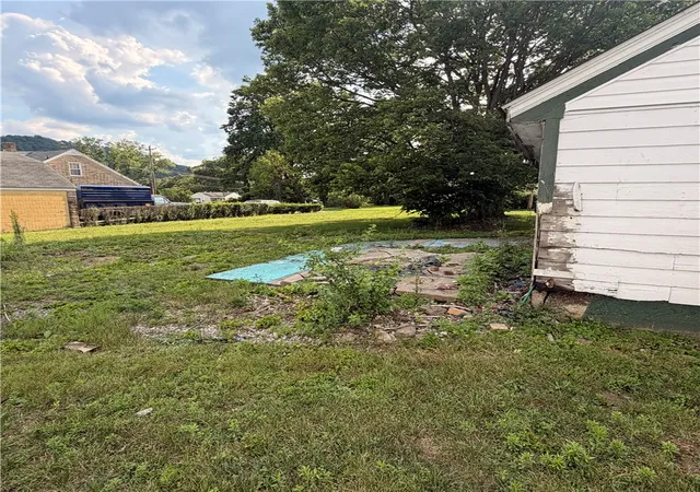 22nd image of 1643 Midland Beaver Rd, Industry, PA 15052 | MLS# 1764976