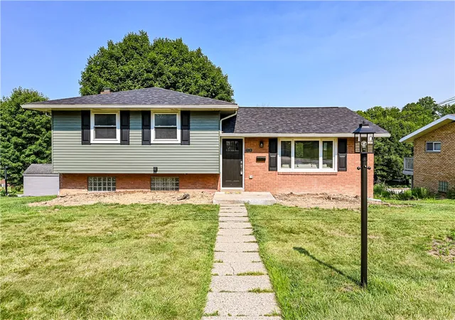 1st image of 1110 Skyline Dr, Greensburg, PA 15601 | MLS# 1764727