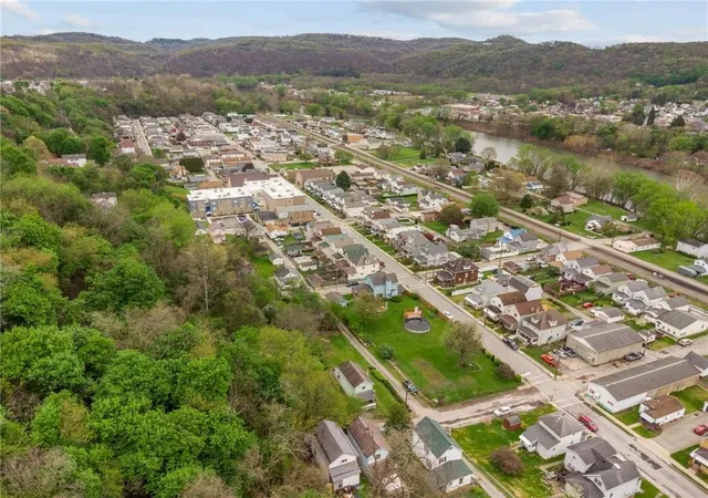 Homes for sale in East Vandergrift, PA | 312 Harrison Ave, East Vandergrift, PA 15629 | MLS# 1765010