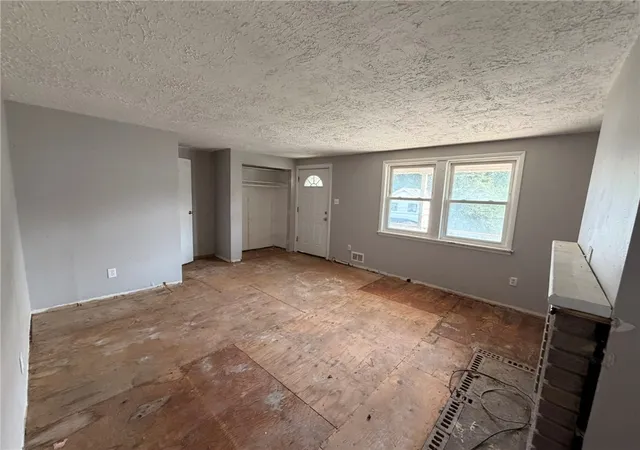 Homes for sale in Overbrook, PA | 74 Briggs St, Overbrook, PA 15234 | MLS# 1764685