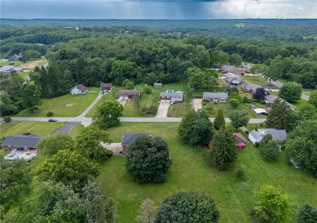 38th image of 115 Hickory Dr, Beaver Falls, PA 15010 | MLS# 1764469