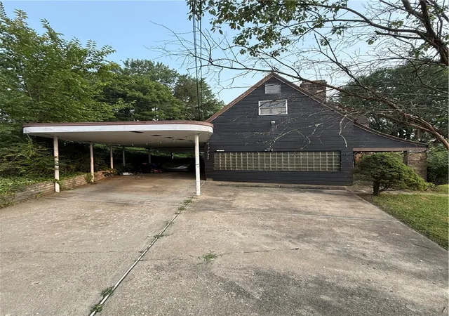 Photo 2 of Single family home for sale at 103 Sylvanus Ave, Uniontown, PA 15401 | MLS# 1765064 | Listing updated on 2026-07-24