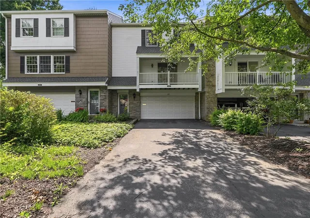 1st image of 149 Roscommon Pl, Peters Twp, PA 15317 | MLS# 1764775