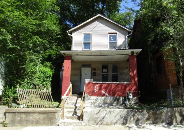 Homes for sale in Hazelwood, PA | 303 Flowers Ave, Hazelwood, PA 15207 | MLS# 1764714