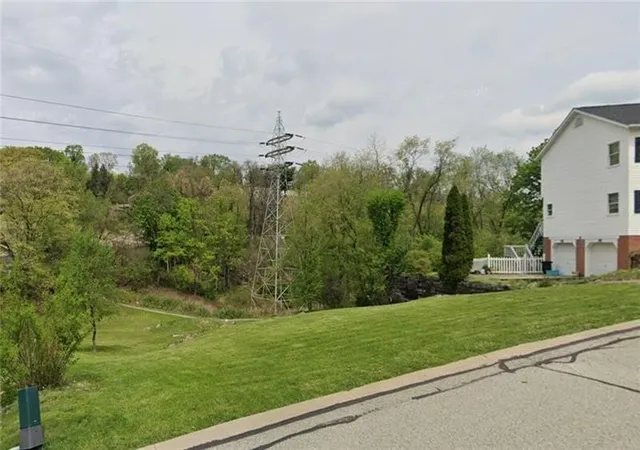 Homes for sale in Brentwood, PA | 0 Edge Rd, Brentwood, PA 15227 | MLS# 1765072