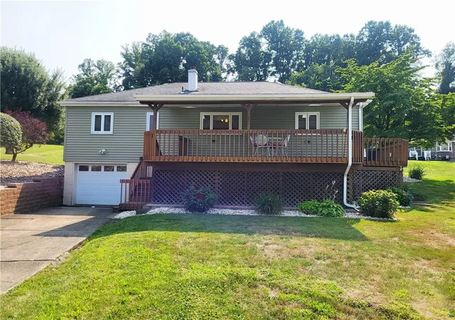 Homes for sale in Jeannette, PA | 616 Maple /Street, Jeannette, PA 15644 | MLS# 1765092
