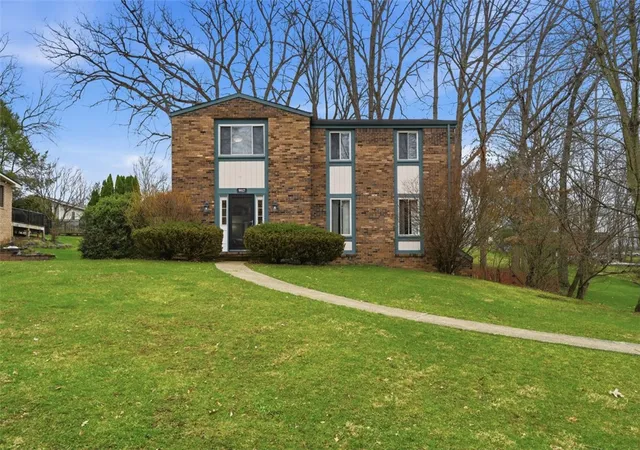 2nd image of 9917 E Moccasin Trl, Wexford, PA 15090 | MLS# 1765077