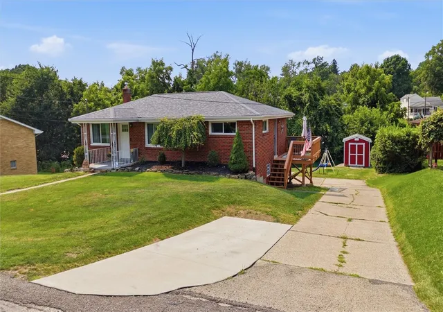 2nd image of 1251 Sunnybrook Rd, N Franklin Twp, PA 15301 | MLS# 1765104