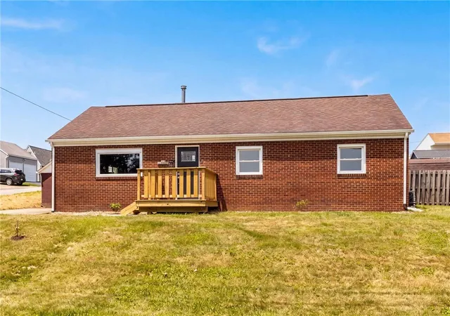 3rd image of 3201 Harding Ave, Hopewell Twp, PA 15001 | MLS# 1764934