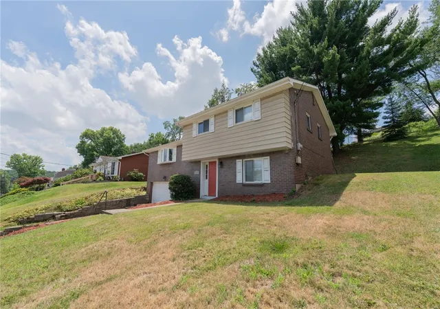 Homes for sale in Scott Twp, PA | 200 Foxcroft Rd, Scott Twp, PA 15220 | MLS# 1765008
