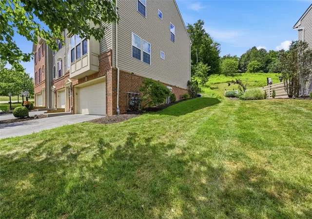 Homes for sale in Adams Twp, PA | 214 Broadstone Dr, Adams Twp, PA 16046 | MLS# 1765037
