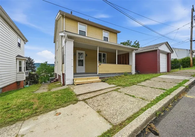 1st image of 921 Walnut St, Ambridge, PA 15003 | MLS# 1764327