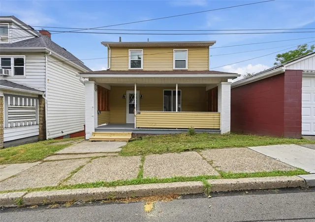 2nd image of 921 Walnut St, Ambridge, PA 15003 | MLS# 1764327