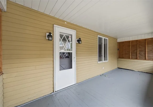 3rd image of 921 Walnut St, Ambridge, PA 15003 | MLS# 1764327