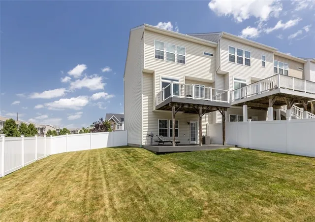 2nd image of 1 Roosevelt Dr, Kennedy Twp, PA 15136 | MLS# 1764770