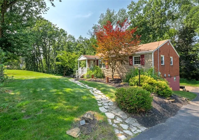Homes for sale in Level Green, PA | 102 Michael Dr, Level Green, PA 15085 | MLS# 1764458