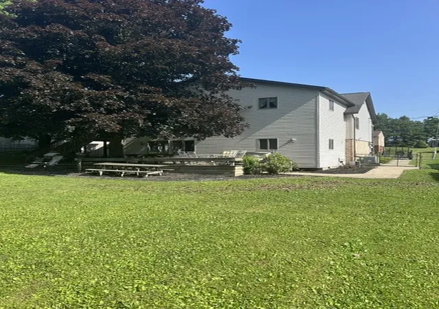 Photo 3 of Single family home for sale at 104 Woodbury Dr, Twp Of But Nw, PA 16001 | MLS# 1765016 | Listing updated on 2026-08-04