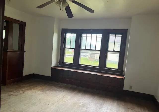 Photo 3 of Single family home for sale at 1208 Negley St, Farrell, PA 16121 | MLS# 1765203 | Listing updated on 2026-08-01