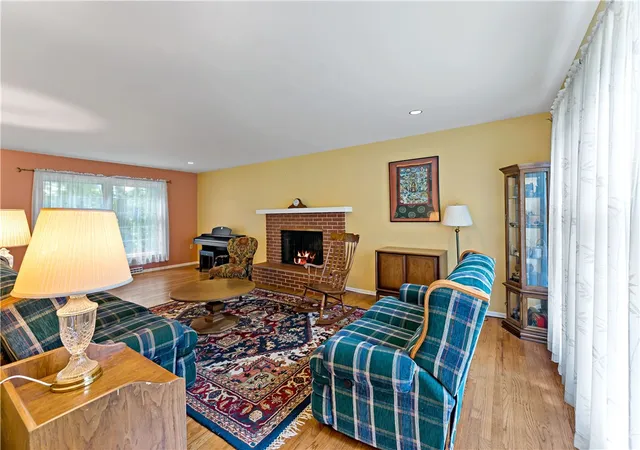 3rd image of 3505 Meadow Gate Dr, Murrysville, PA 15668 | MLS# 1764673