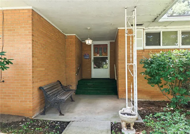 Homes for sale in Hermitage, PA | 1200 East St, Hermitage, PA 16148 | MLS# 1764803