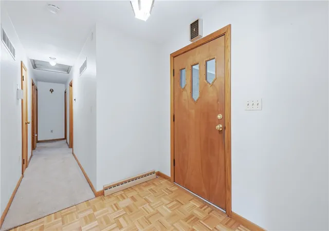 Homes for sale in Hermitage, PA | 1200 East St, Hermitage, PA 16148 | MLS# 1764803
