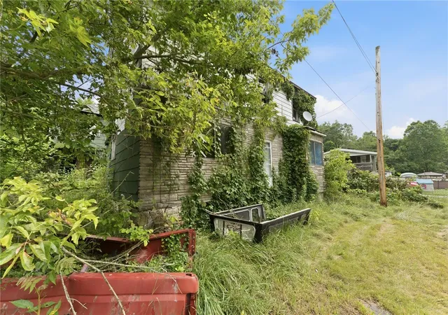 Homes for sale in Franklin Twp, PA | 7 Short St, Franklin Twp, PA 15480 | MLS# 1765029