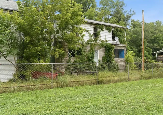 Homes for sale in Franklin Twp, PA | 7 Short St, Franklin Twp, PA 15480 | MLS# 1765029