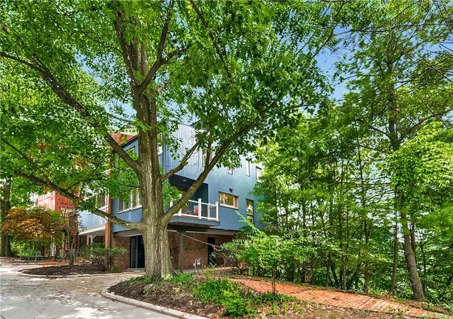 2nd image of 114 Maple Heights Rd, Shadyside, PA 15232 | MLS# 1764671