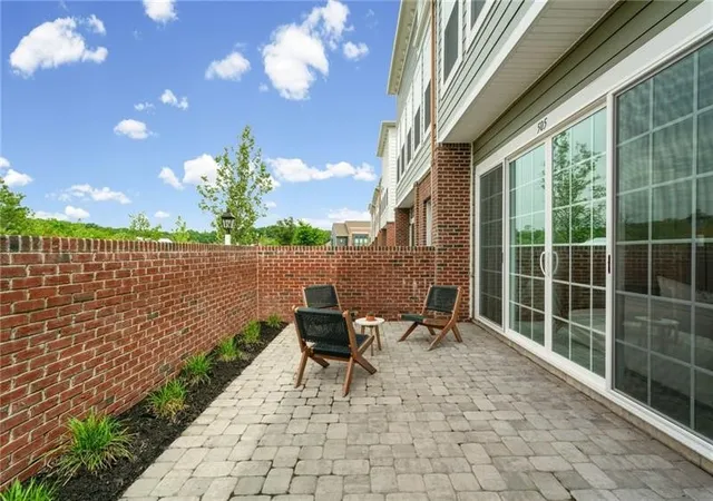 Photo 3 of Townhouse for sale at 505 High Crescent Rd, Cranberry Township, PA 16066 | MLS# 1764866 | Listing updated on 2026-07-22
