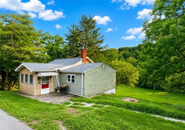 2nd image of 101 Fishpot Rd, Centerville, PA 15333 | MLS# 1765232