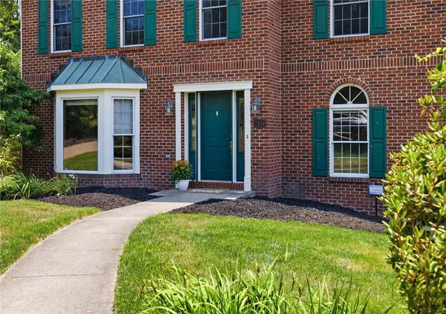 Homes for sale in Franklin Park, PA | 2457 Dogwood Dr, Franklin Park, PA 15090 | MLS# 1765165