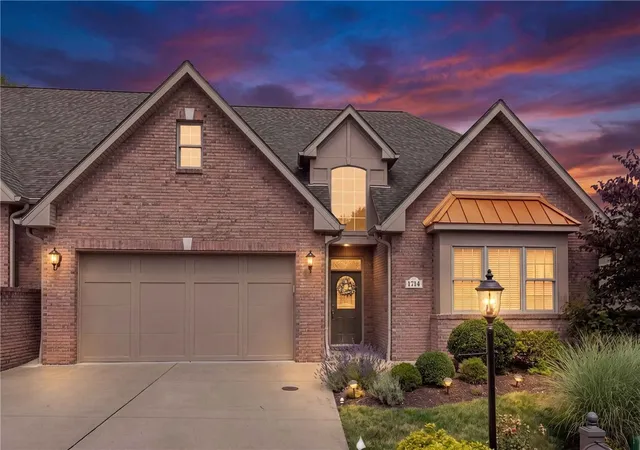 2nd image of 1714 Waterleaf Dr, Sewickley, PA 15143 | MLS# 1764984